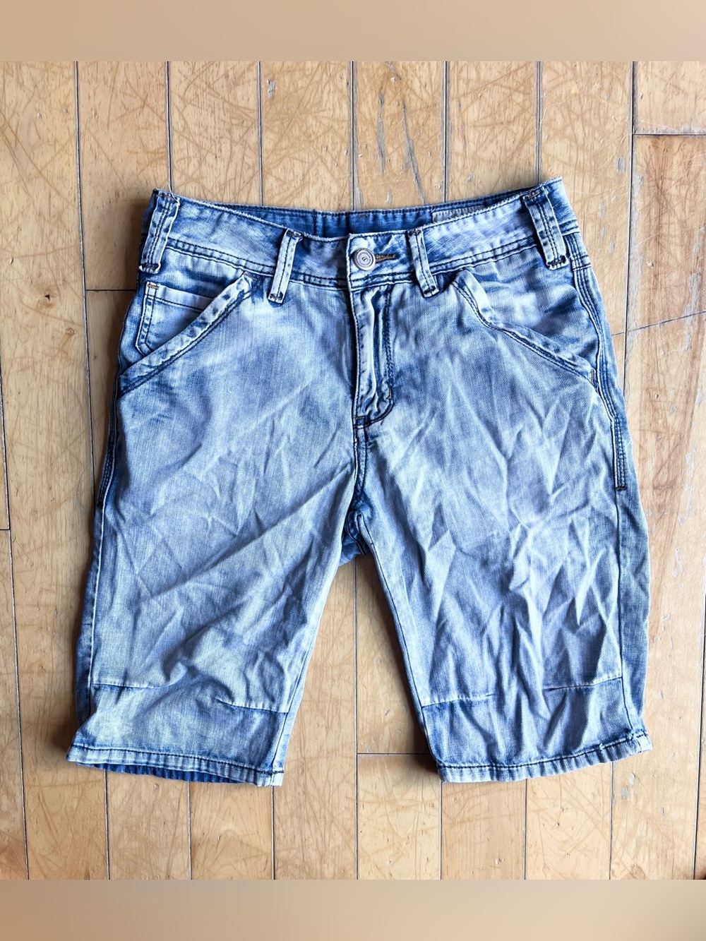 2DieFor Originals Distressed Blue Casual Streetwear Denim Bermuda Shorts Size 30